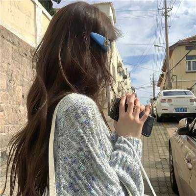 色彩直冲而上